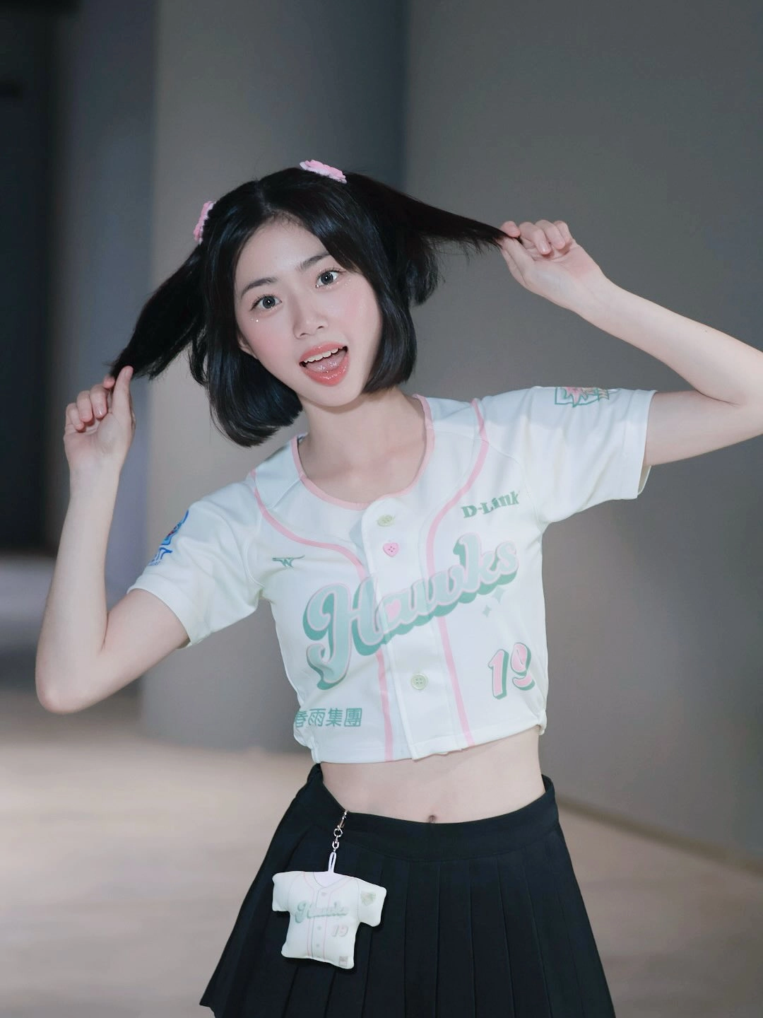 妡0